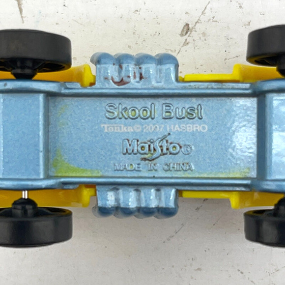 Maisto Tonka Hasbro 2007 Skool Bust Yellow with Red Flames Vehicle Model Toy - Picture 8 of 10